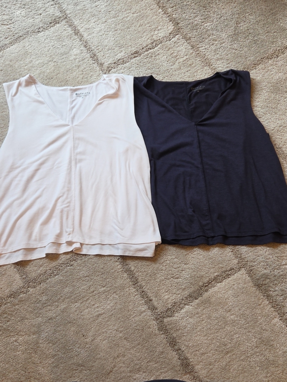 Athleta Women's Tank Top White and Navy
